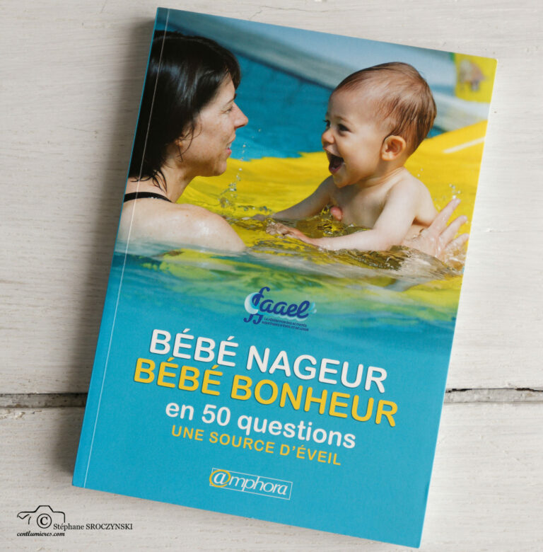 Livre piscine Bébé nageur Bébé bonheur
